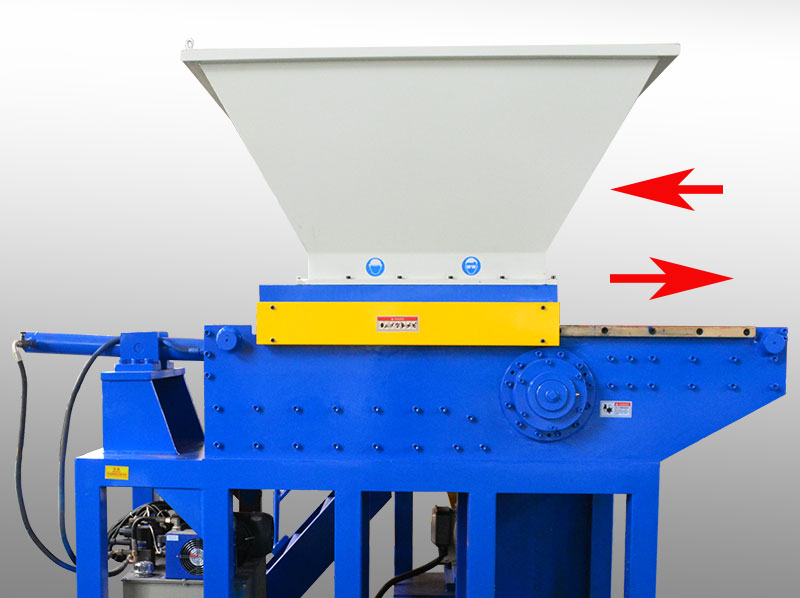 Single Shaft Plastic Film Shredder Machine With Coupler And Movable Hopper