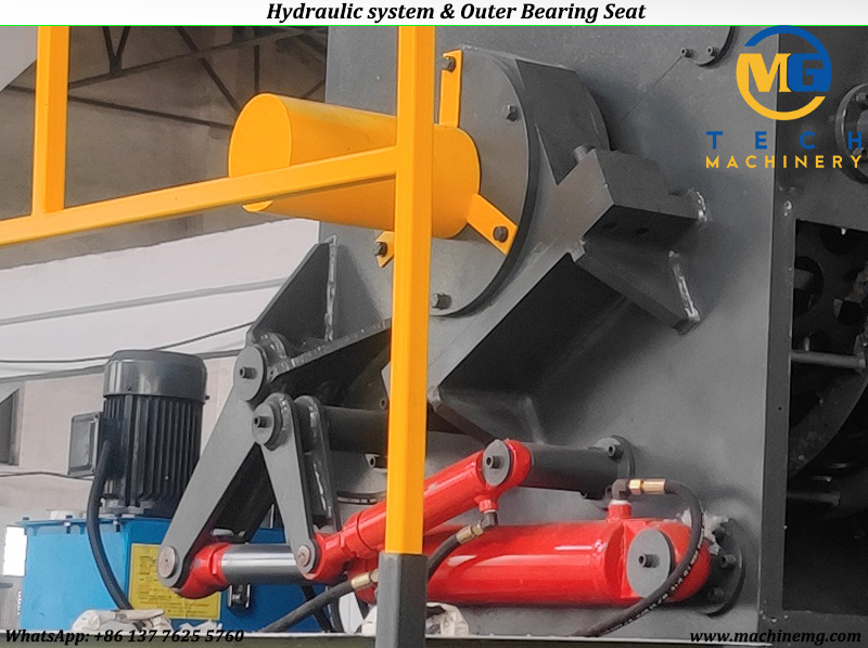 Plastic Crusher Machine Crushing Hard Plastic Waste