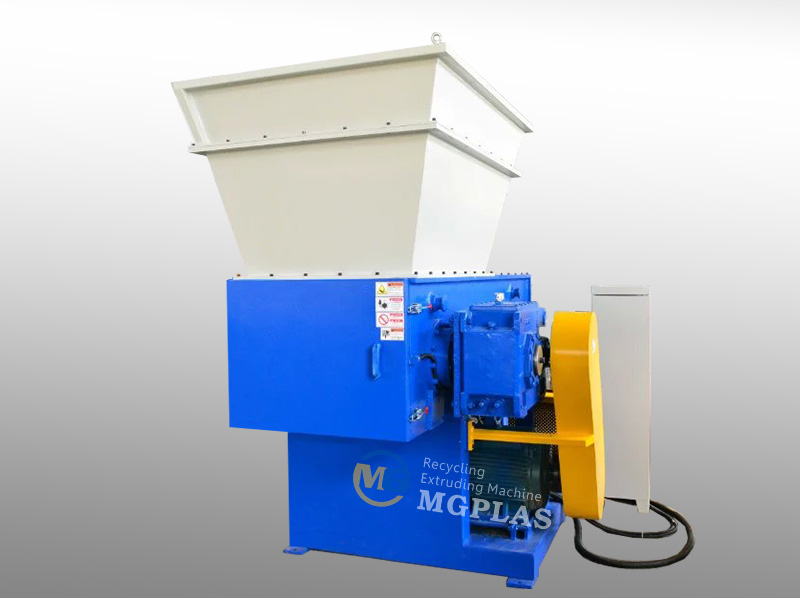 Good Quality Waste Plastic Shredding Machine