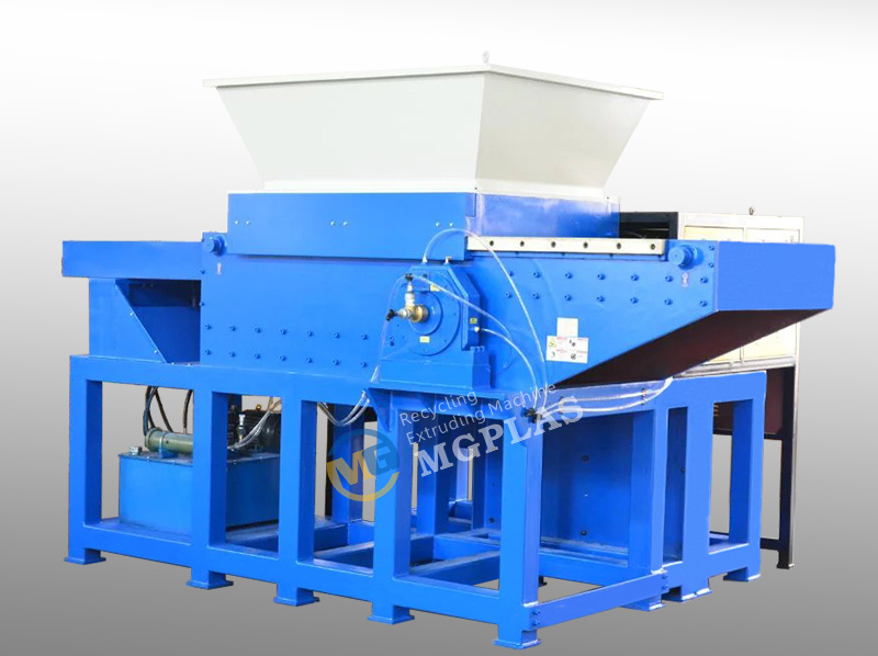 Large Capacity Plastic Film Shredding Machine With Coupler and Movable Hopper