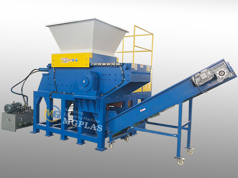 High Quality Moving Hopper Design Plastic Film Shredder Equipment