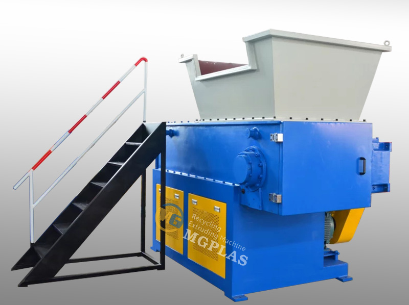 Strong Structure Wood Pallet Shredding Machine 