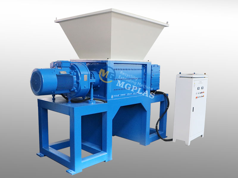 Good Quality Twin Shaft Plastic Bumper Shredder Machine 