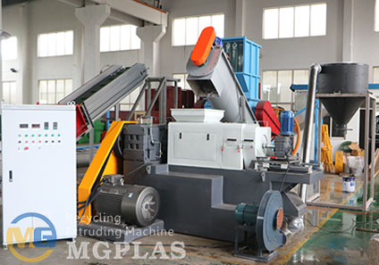 MSA-300 Plastic film squeezer granulator is ready for shipment to Nepal